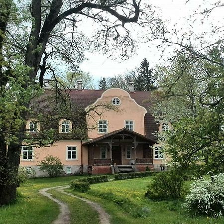 Отель Maras Manor Turlava Экстерьер фото