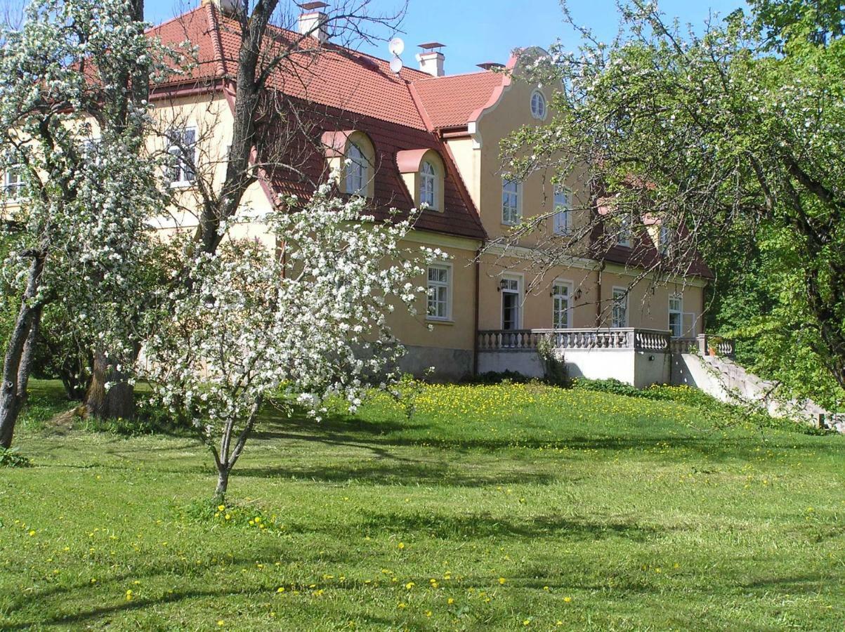 Отель Maras Manor Turlava Экстерьер фото