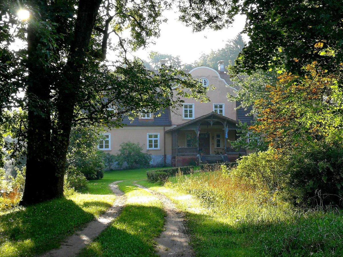 Отель Maras Manor Turlava Экстерьер фото